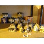 Collection of Lilliput Lane cottages some with boxes and deeds