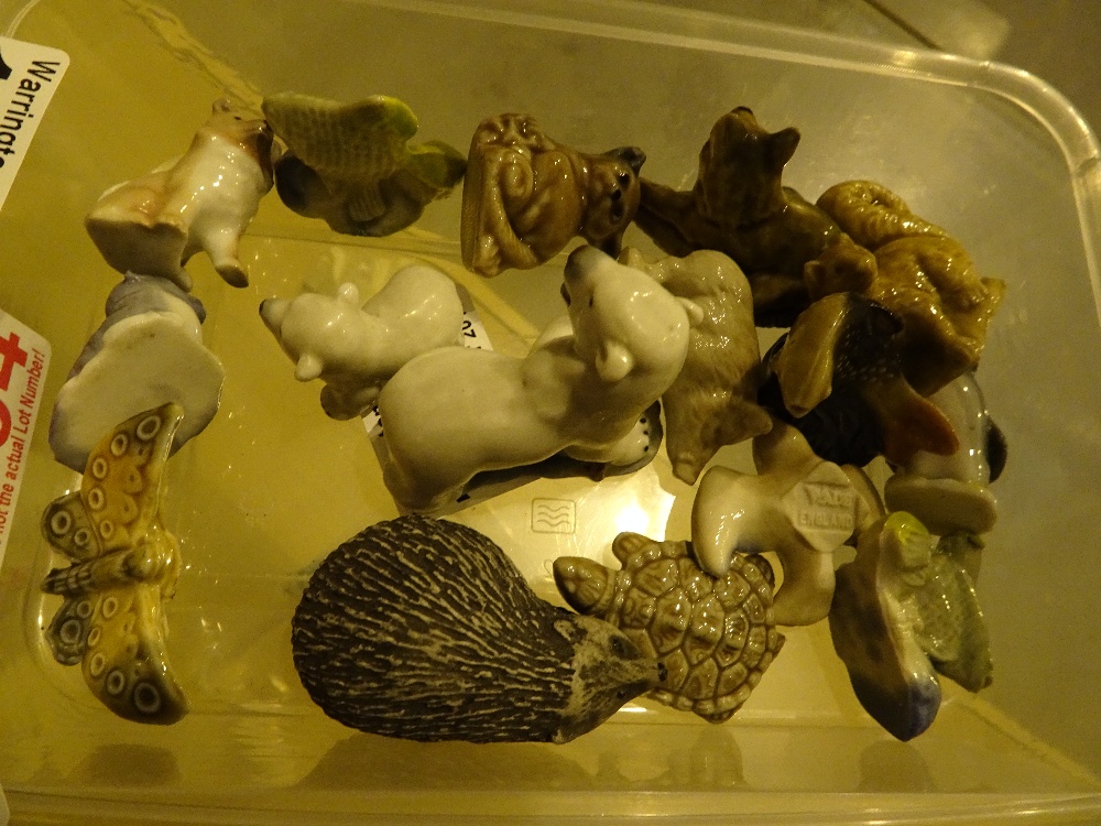 Box of mixed Wade Whimsies including polar bear