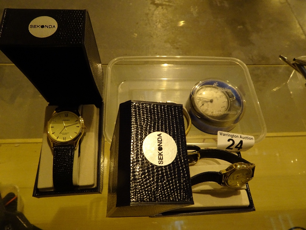 Box of mixed pocket and wristwatches