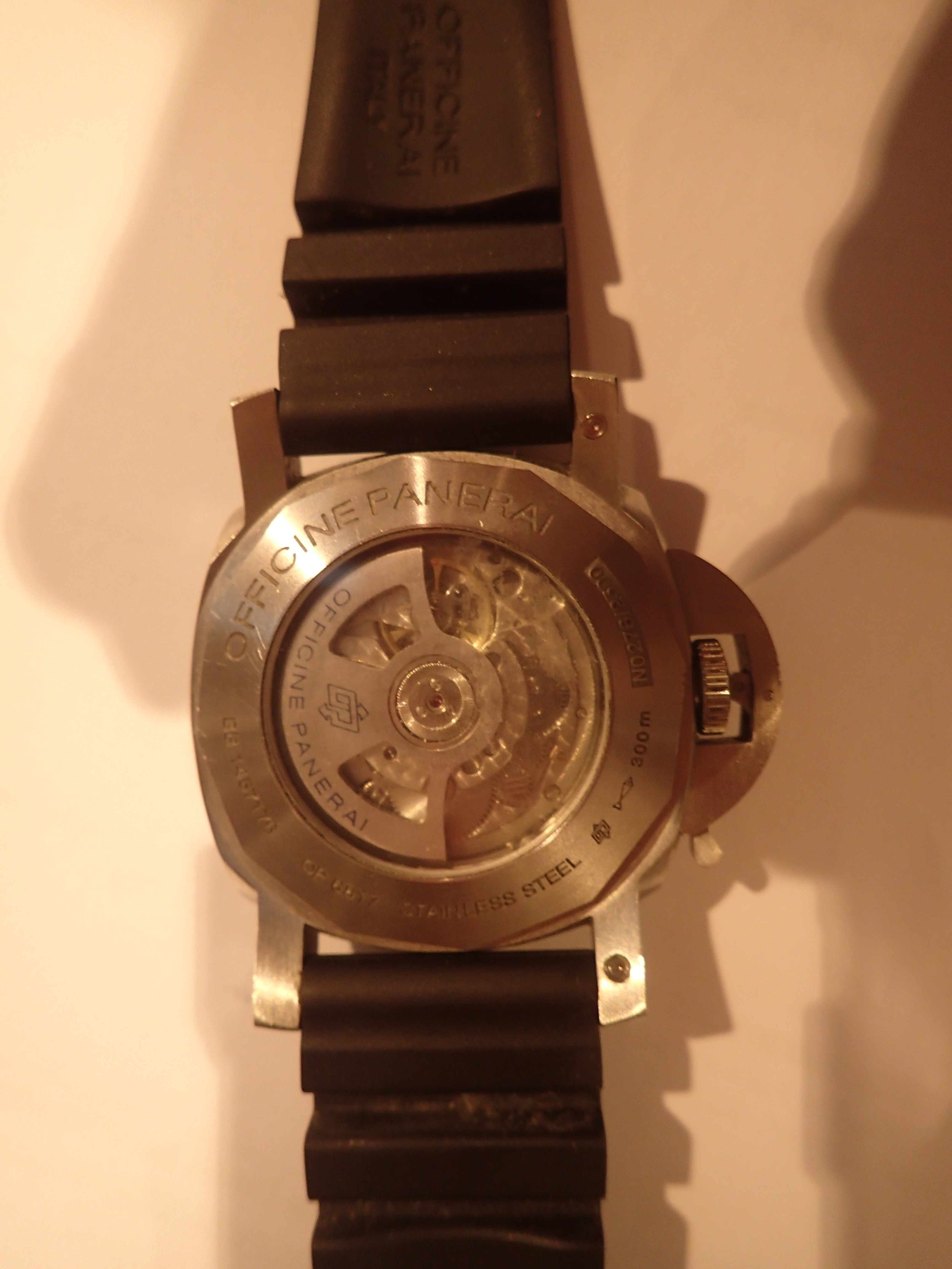 Gents stainless steel fashion wristwatch with black rubber strap A/F CONDITION REPORT: - Image 4 of 4