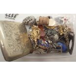 Box of jewellery etc including an Italian Micromosaic brooch
