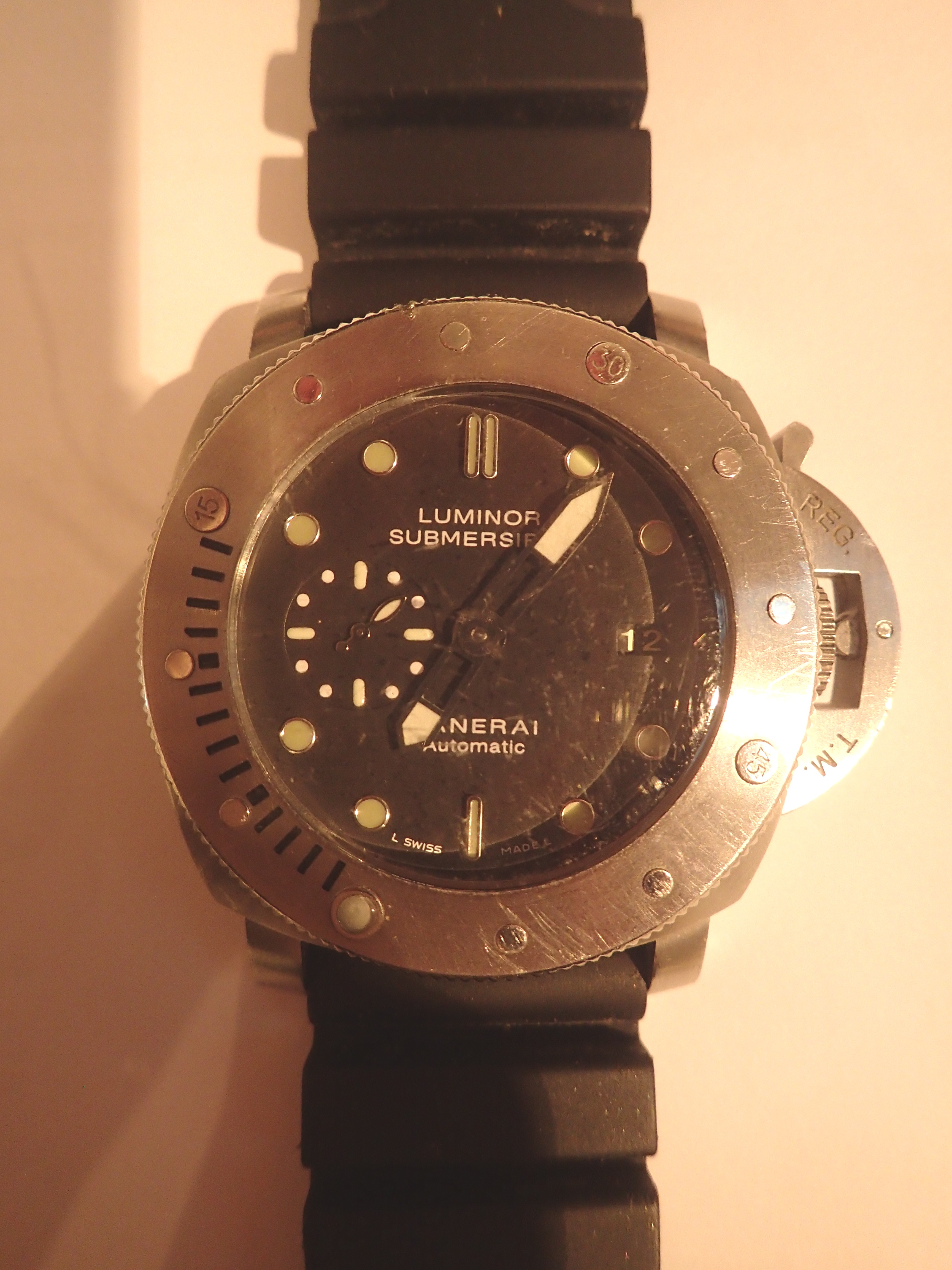 Gents stainless steel fashion wristwatch with black rubber strap A/F CONDITION REPORT: - Image 3 of 4