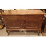 Edwardian walnut sideboard with two drawers over two cupboards 138 x 51 x 96 cm