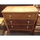 Oak chest of three drawers with Art Deco handles 76 x 43 x 75 cm
