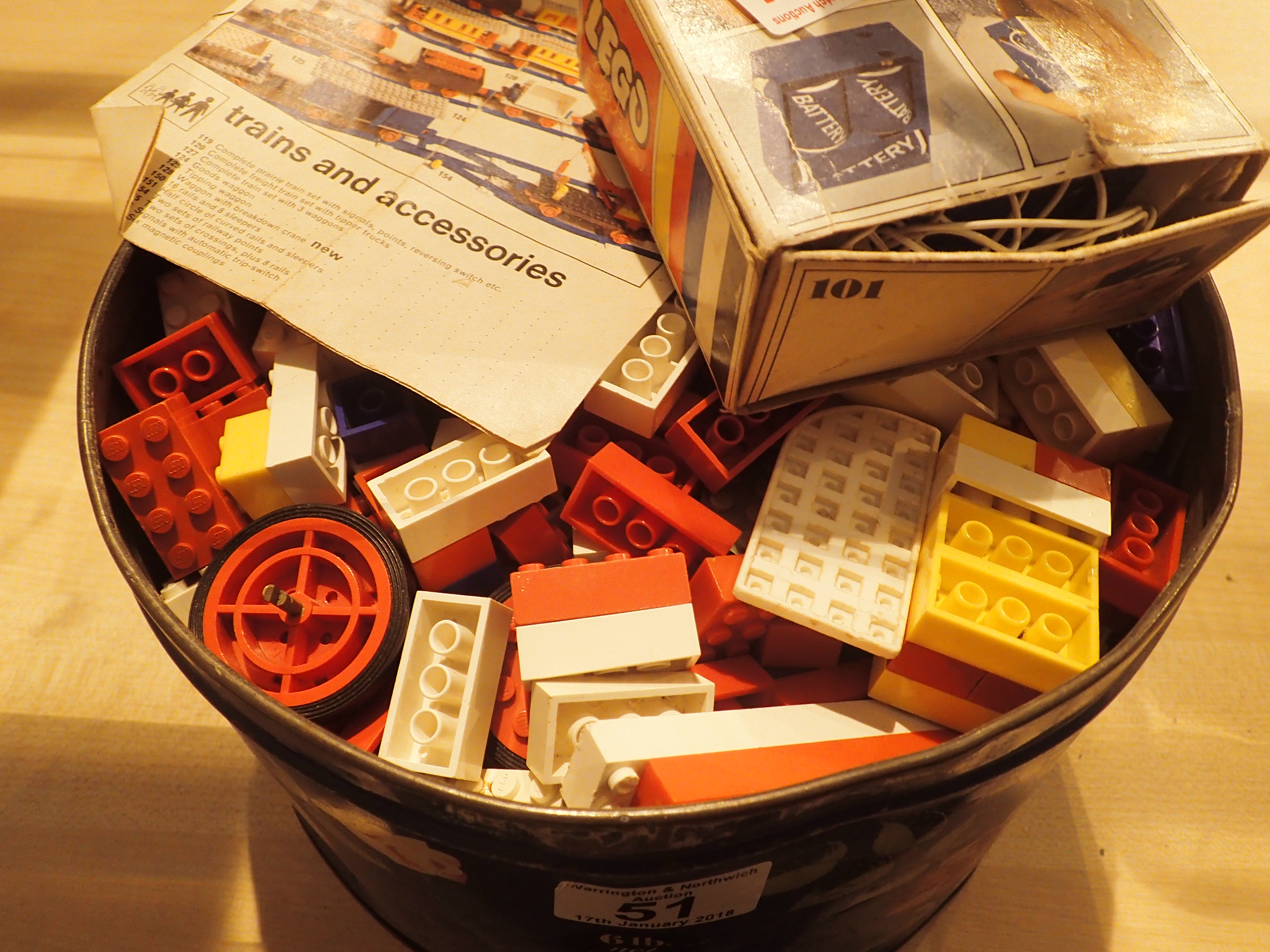 Quantity of vintage Lego bricks