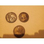 Three Victorian pennies in good condition 1895 1899 and 1901