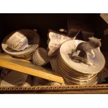 Box of mixed ceramics including Lladro