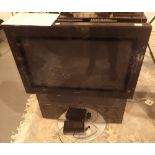 Bang and Olufsen Avant 32 31'' flatscreen TV serial no 15921753 model no 8433 (remote in office)