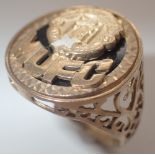 9ct gold Manchester United ring size V 5.