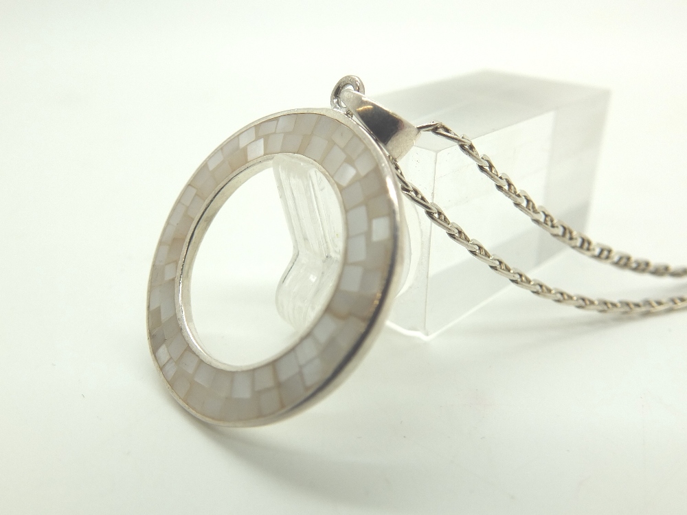 925 silver mosaic circular pendant on 925 silver chain