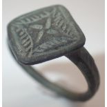 2nd/4thC Roman bronze ring