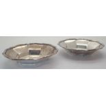 Pair of Anglo Indian silver pin dishes by Cooke & Kelvey Calcutta 106g D: 9.