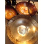 Three glass bronzed / gold dishes one D: 40 cm and one D: 38 cm oval dish 30 x 22 cm