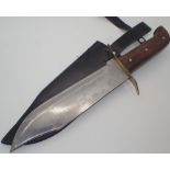 Pakistan made hardwood handled large knife with leather sheath L: 25 cm
