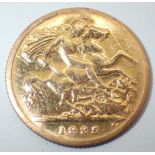 1925 gold half sovereign with George and Dragon verso
