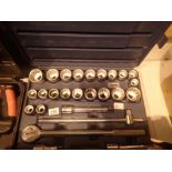 Clarke 3/4 drive socket set 22mm - 46 mm and 15/16 to 1 3/4 ratchet extensions etc in carry case