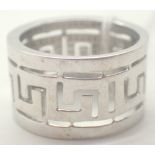 9ct white gold diamond set celtic band approximately 0.