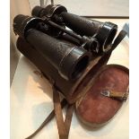 Good pair of leather cased Barr and Stroud 7 x CF 41 binoculars with crows foot AR no 1900A