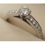 18ct white gold diamond ring with diamond set shoulders approximately 0.8ct diamonds size S 4.