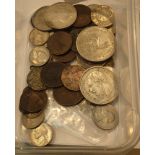Mixed world coins including silver examples