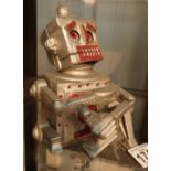 Cast iron robot H: 15 cm