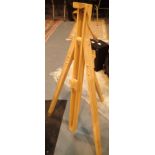 Small beech tripod painting easel