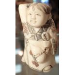 Oriental carved bone deity H: 5 cm