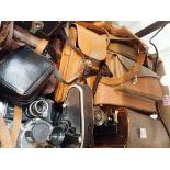 Vintage cine and bellow cameras to include Voigtlander Aguflex Ensich