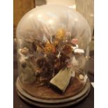 Edwardian glass dome with with mice and flowers H: 35 cm D: 30 cm