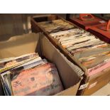 Approximately 250 mixed singles mostly good condition