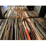 Approximately 500 mixed singles mostly good condition