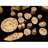 Fifteen pieces of Wedgwood Wild Strawber