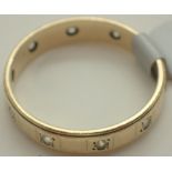 9ct vintage style stone set band size O