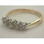 18ct gold and diamond ring size Q 2.9g