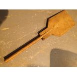 Antique wood hop stirring paddle L: 90 cm