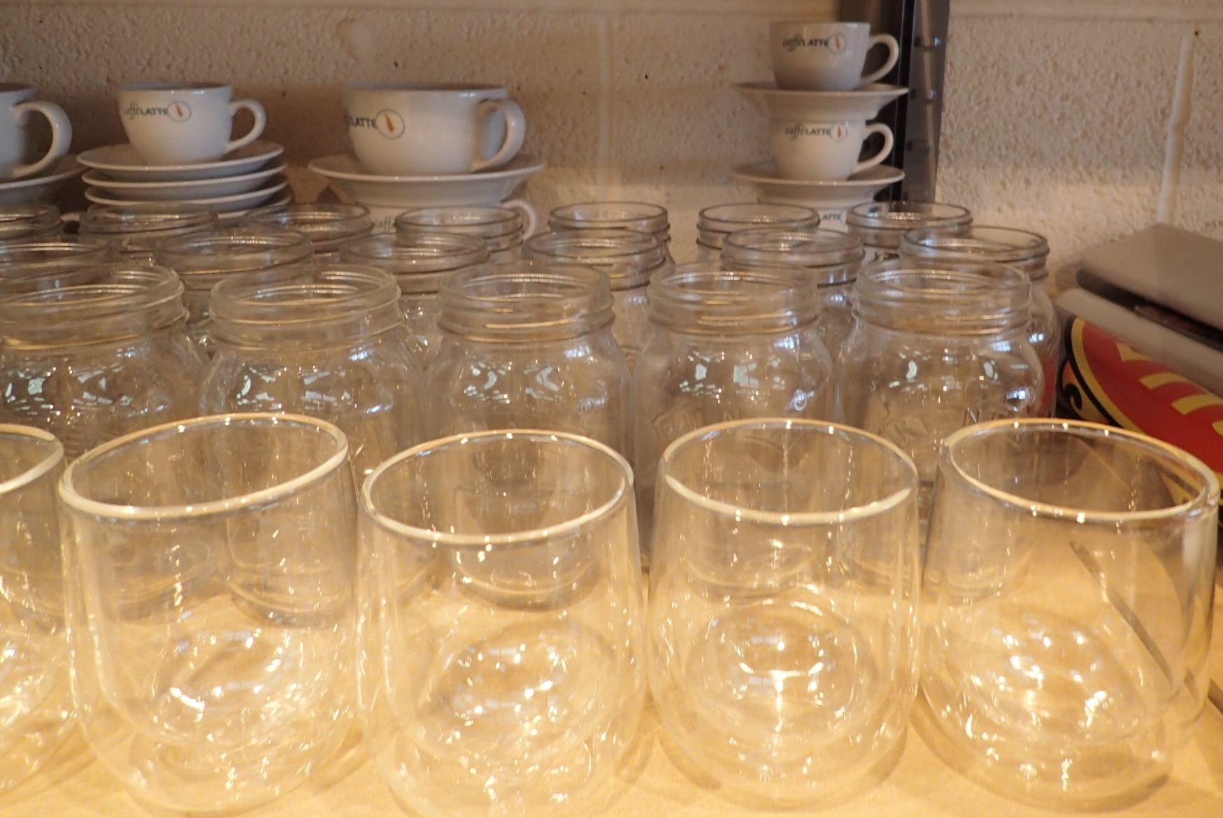 Two shelves of caffelatte cup saucers plates glasses and kilner jars - Image 5 of 5