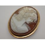 9ct yellow gold cameo brooch 9.1g