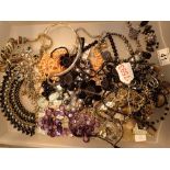 Tray of good quality costume jewellery necklaces