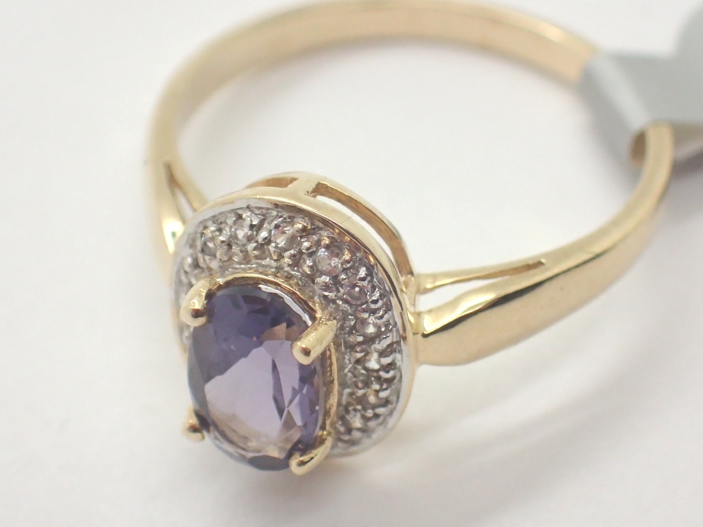 9ct gold blueberry quartz and diamond ring size P