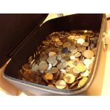 Case of UK and world coins 13kg