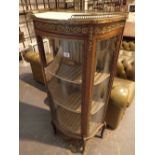 Mahogany display cabinet with galleried top and bowed front glass panel H: 138 cm