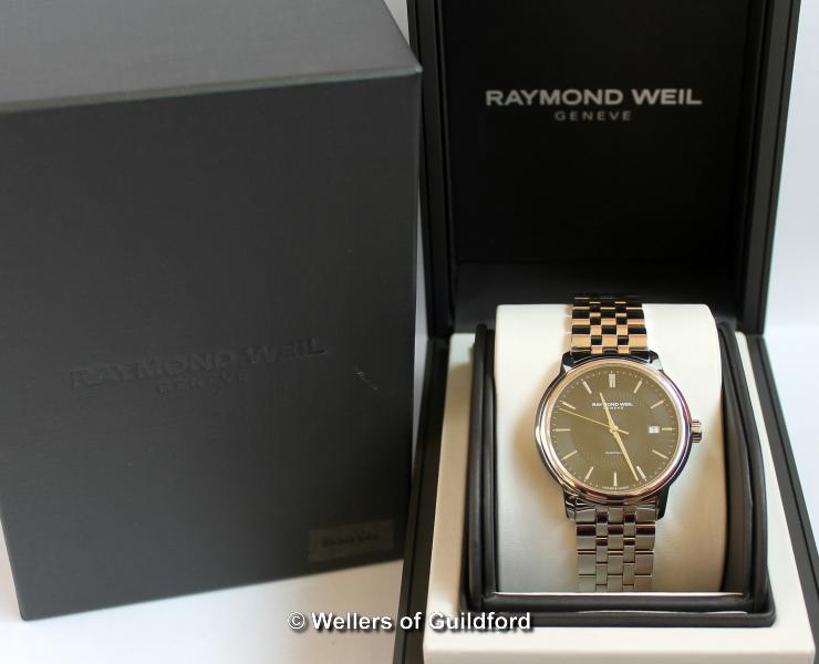 *Gentlemen's Raymond Weil automatic wristwatch, circular black textured dial with baton hour markers - Image 2 of 2