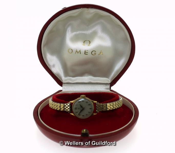 Ladies' vintage Omega 9ct gold cased wristwatch, on an expandable bracelet, in original clamshell