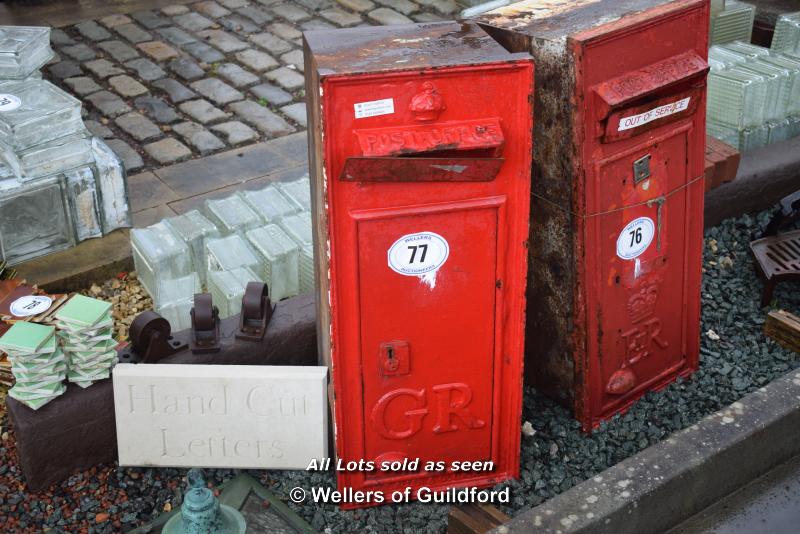 *CAST IRON 'GR' RED POST BOX, 850 X 345 X 300 - Image 2 of 2