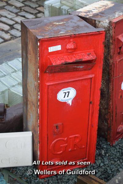 *CAST IRON 'GR' RED POST BOX, 850 X 345 X 300