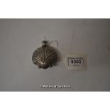 A white metal scent bottle modelled as a scallop shell, stamped 925, z, leopard's head.