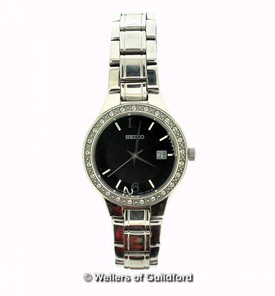 *Ladies' Seiko stainless steel wristwatch, circular black textured dial, with date aperture and