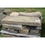 *PALLET OF SANDSTONE KERBS, APPROX 28 LINEAR FT, VARIOUS SIZES