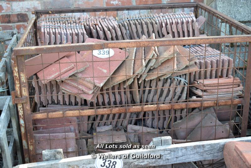 *CRATE CONTAINING APPROX EIGHT HUNDRED MIXED ROOF TILES, MAINLY REDLAND AND BANDED (CRATE NOT