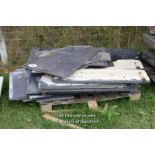 *PALLET OF APPROX TWENTY MIXED SLATE, VARIOUS SIZES